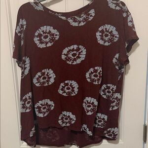 Wonderly Maroon and White Tie-Dye Short Sleeve Top. Everyday wear 2xl